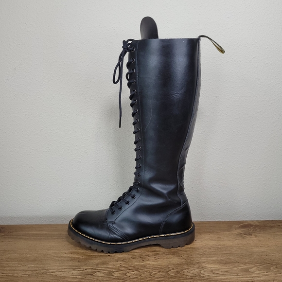 Vintage 80s Dr. Martens 20 Eye RARE New Insoles & Laces Black Leather Sz 7 - Picture 10 of 17
